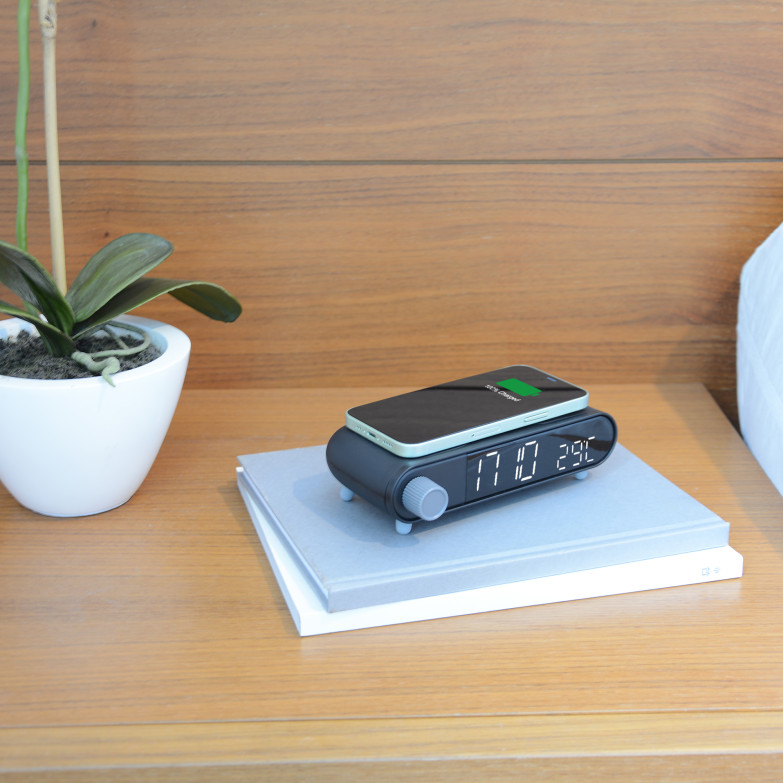 KSIX Alarm Clock and Wireless Charger...